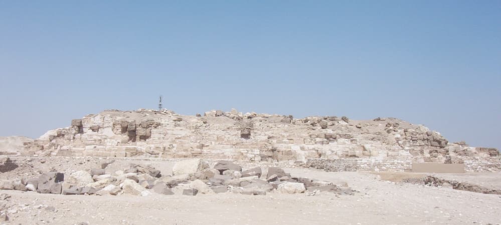 Egyptian Pyramids: The Complete Guide to How, Why, and Who Built Them